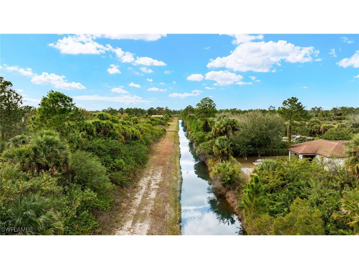 1139 Essex Street E Lehigh Acres FL 33974 225006594 image1
