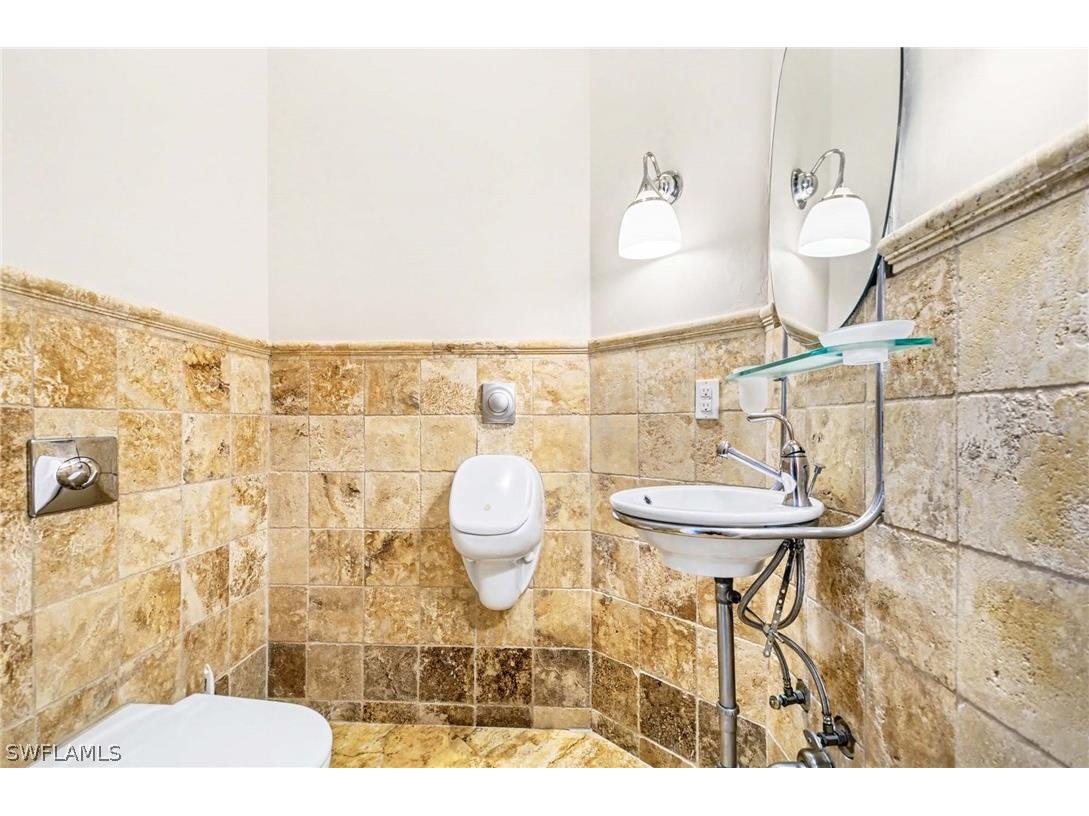 1139 Michigan Avenue Naples FL 34103 226008413 image13
