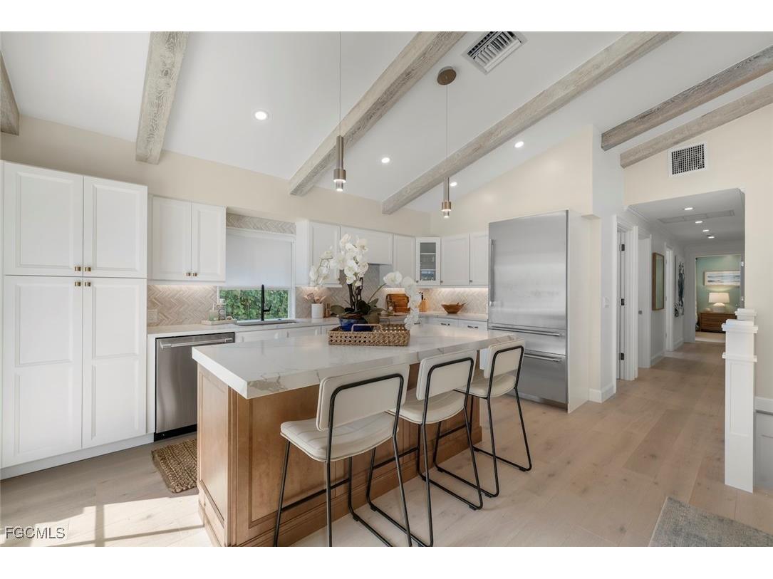 1139 Seagrape Lane Sanibel FL 33957 2025016920 image10