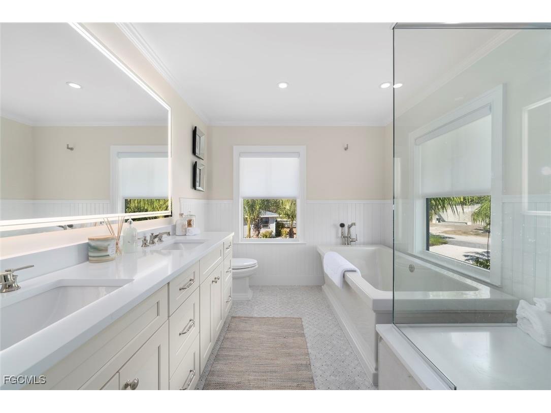 1139 Seagrape Lane Sanibel FL 33957 2025016920 image27