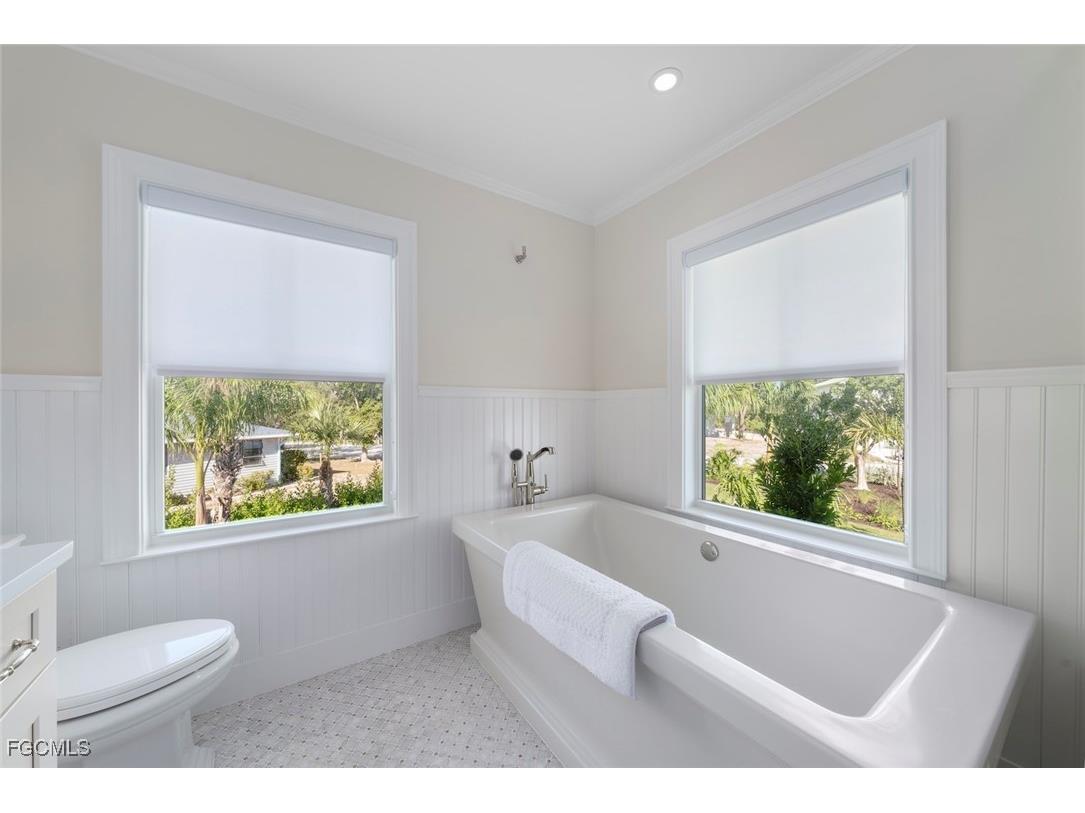 1139 Seagrape Lane Sanibel FL 33957 2025016920 image28