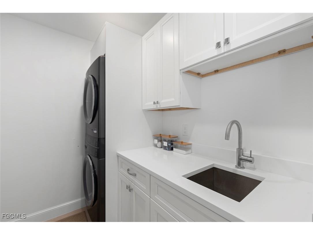 1139 Seagrape Lane Sanibel FL 33957 2025016920 image36