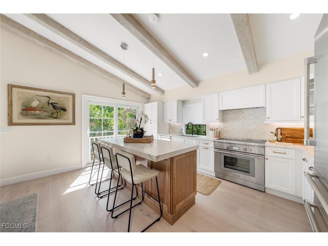 1139 Seagrape Lane Sanibel FL 33957 2025016920 image8