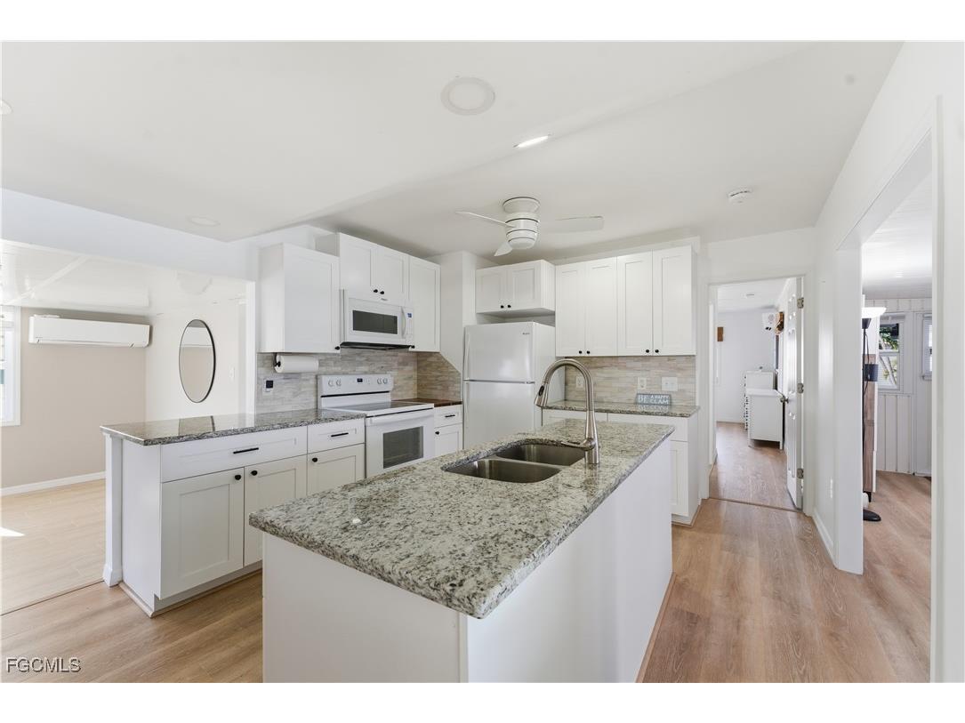 11391 Cypress Lane Fort Myers Beach FL 33931 2025022770 image12