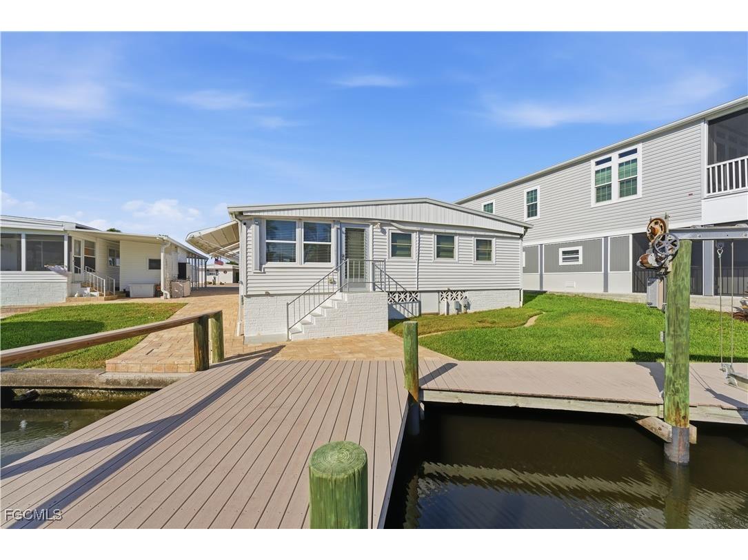 11391 Cypress Lane Fort Myers Beach FL 33931 2025022770 image25