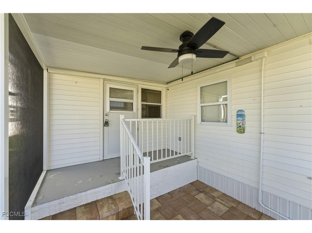11391 Cypress Lane Fort Myers Beach FL 33931 2025022770 image29
