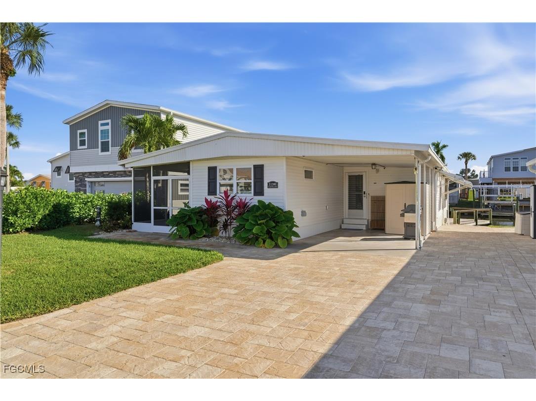 11391 Cypress Lane Fort Myers Beach FL 33931 2025022770 image3