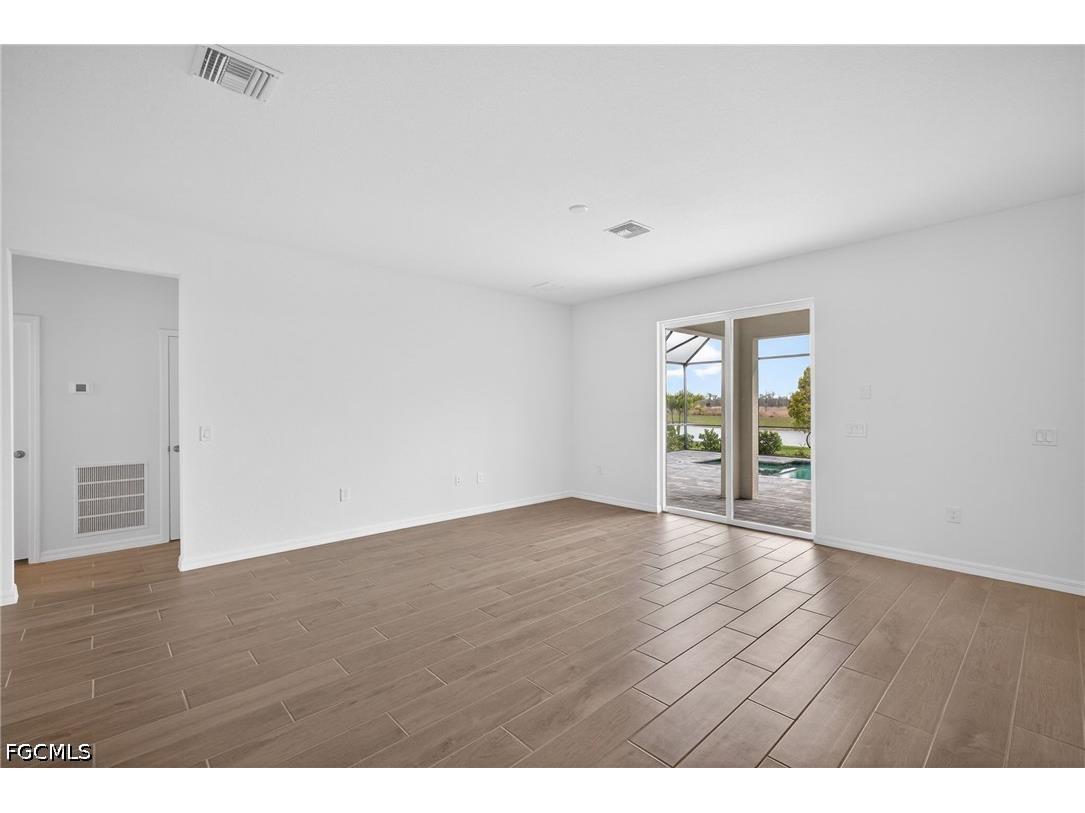 11393 Willowleaf Boulevard Punta Gorda FL 33955 2026020361 image8