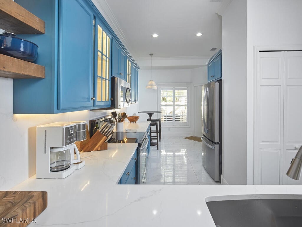 114 Amblewood Lane #9-903 Naples FL 34105 225072458 image7