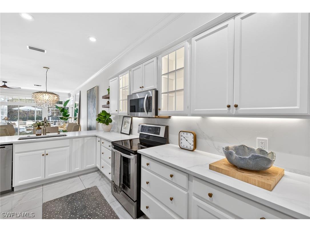 114 Amblewood Lane #9-903 Naples FL 34105 226005281 image10