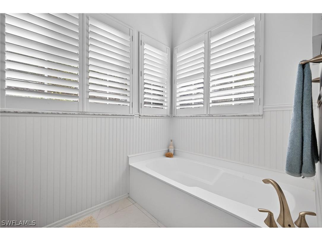 114 Amblewood Lane #9-903 Naples FL 34105 226005281 image21