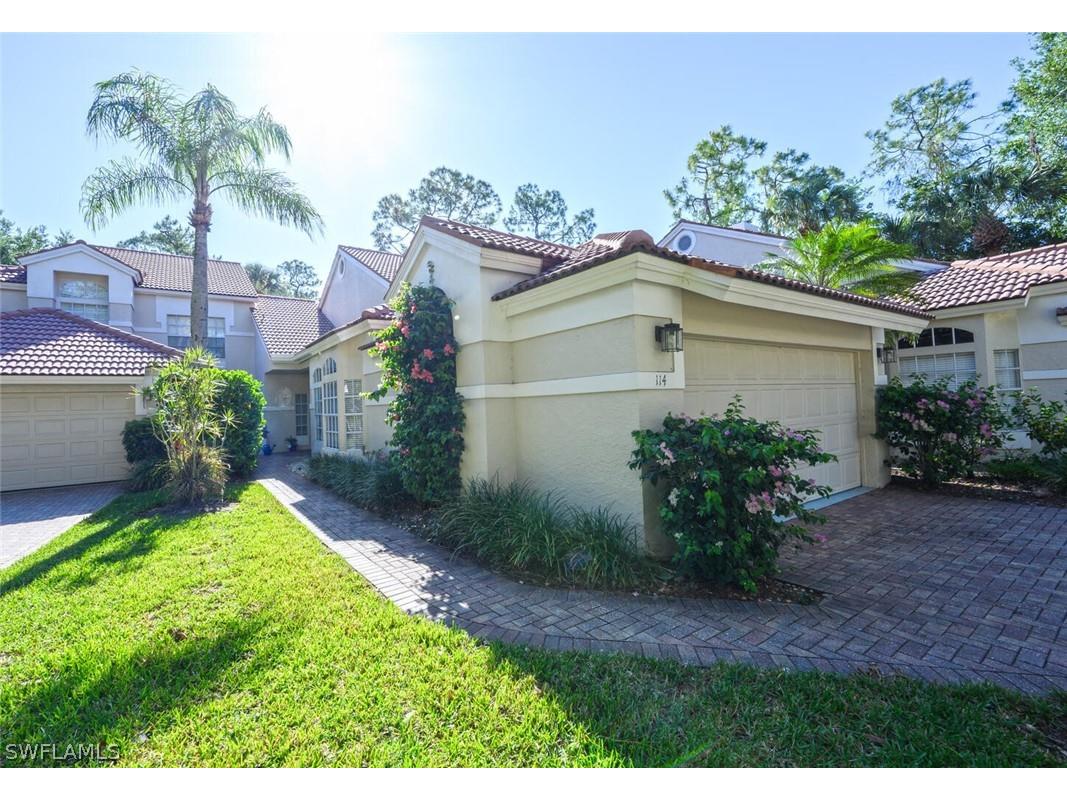 114 Amblewood Lane Naples FL 34105 224033449 image1