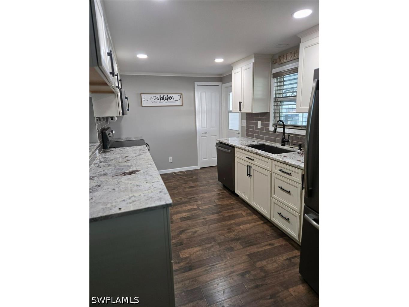 114 Elise Drive Fort Myers FL 33908 226016849 image12