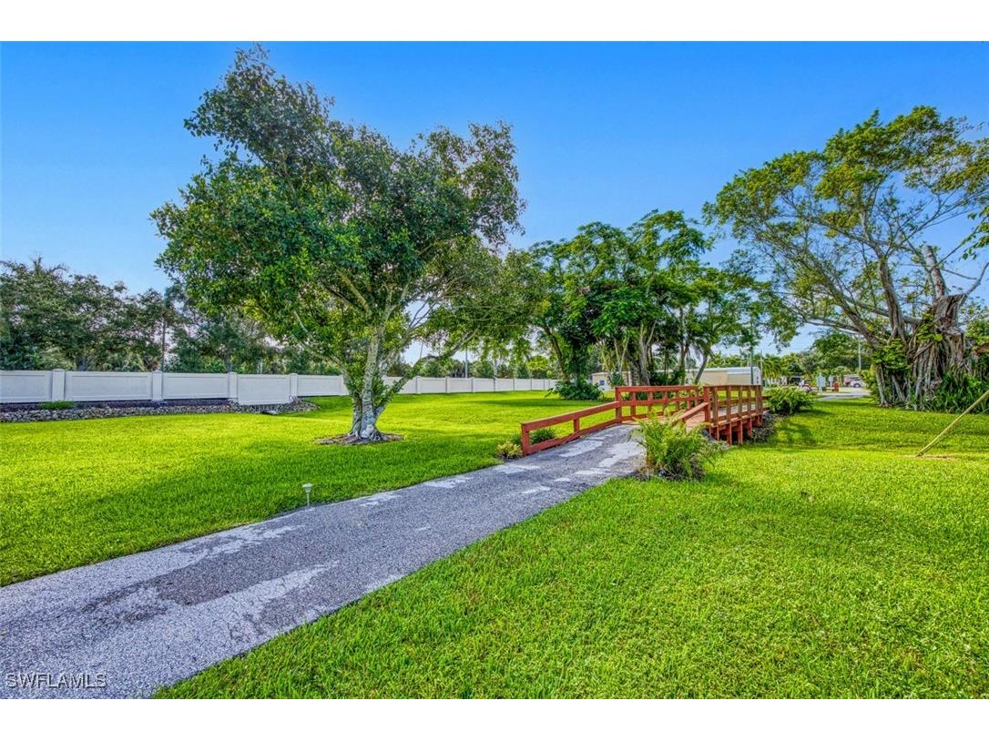 114 Moorhead Manor #114 Naples FL 34112 225081671 image29