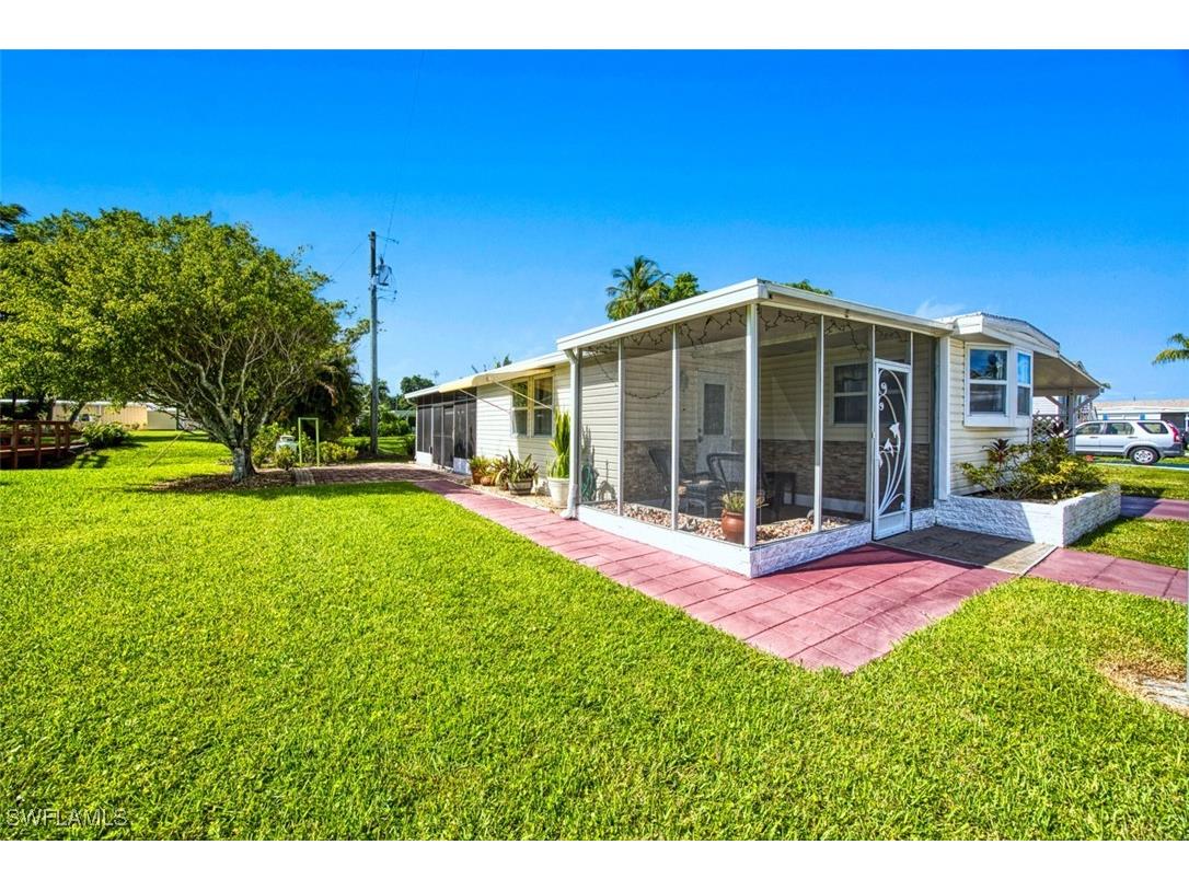 114 Moorhead Manor #114 Naples FL 34112 225081671 image8