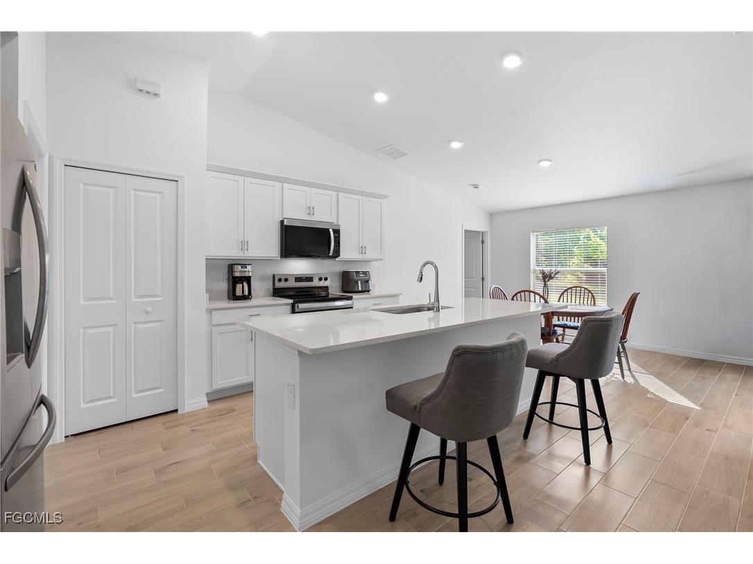 114 SW 13th Street Cape Coral FL 33991 2025025240 image12