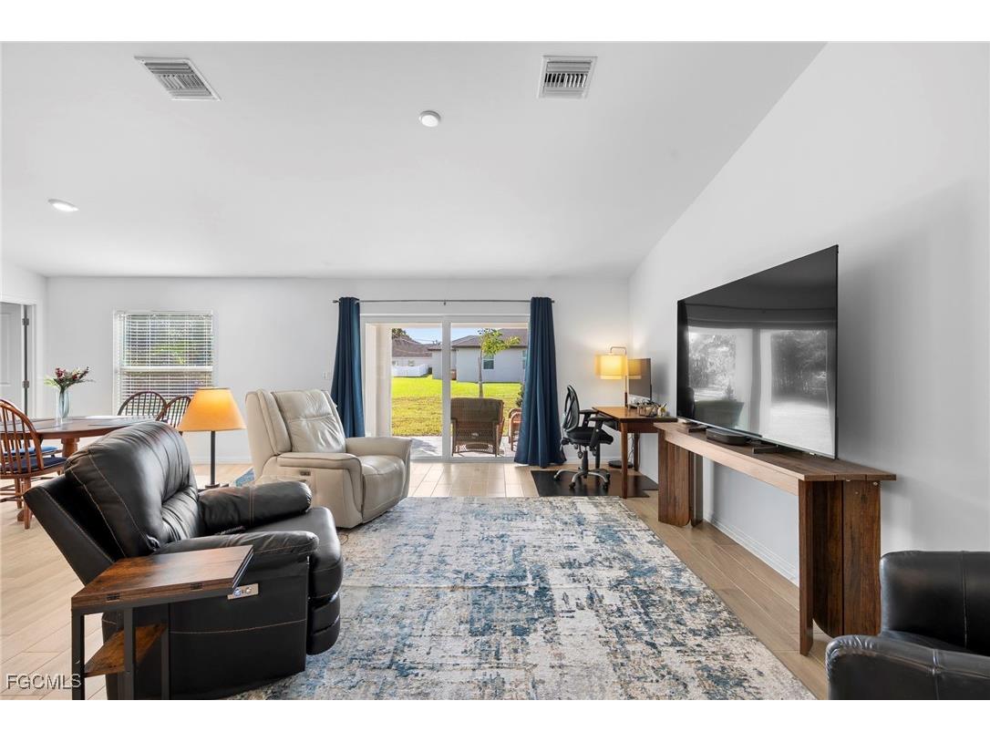 114 SW 13th Street Cape Coral FL 33991 2025025240 image15