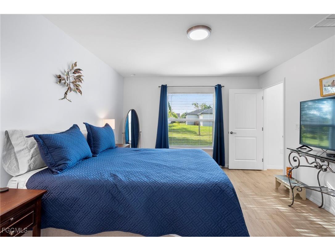 114 SW 13th Street Cape Coral FL 33991 2025025240 image16