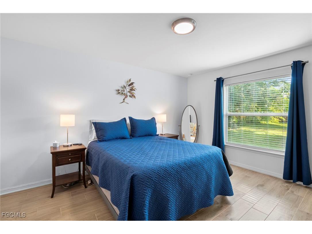 114 SW 13th Street Cape Coral FL 33991 2025025240 image17