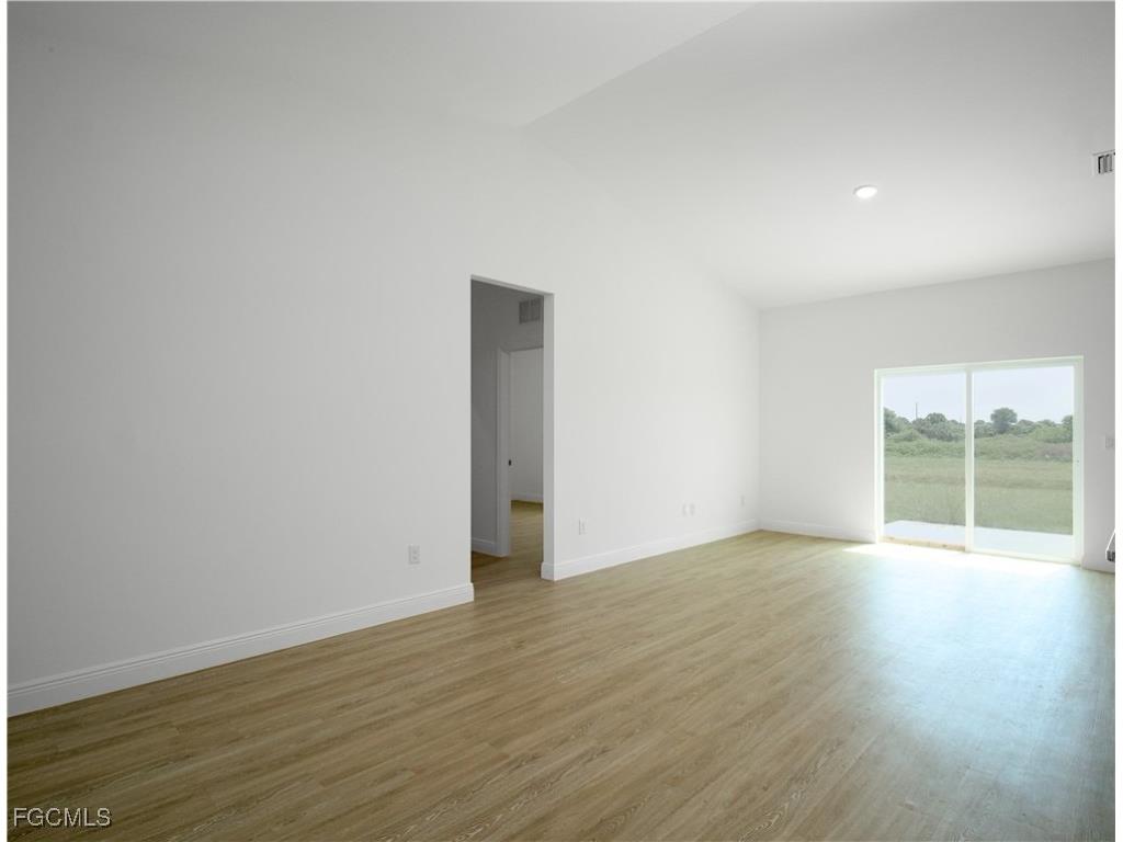 1140 Jay Terrace Labelle FL 33935 2025009987 image4