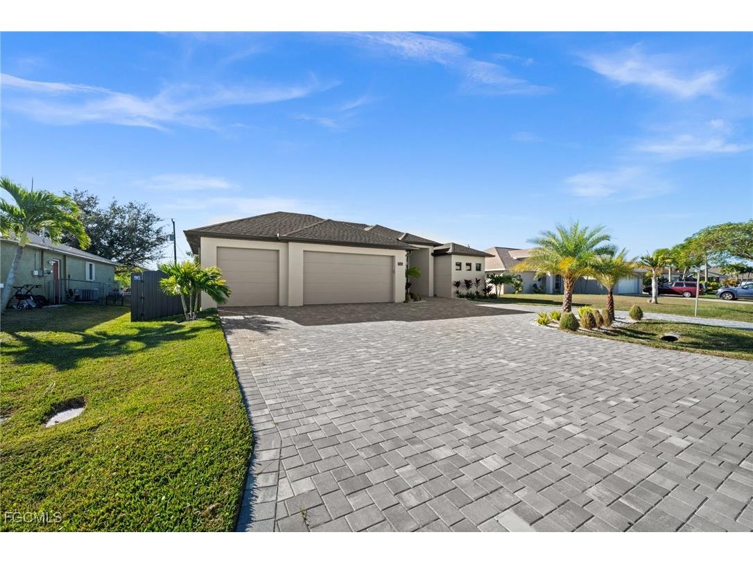 1140 SW 40th Terrace Cape Coral FL 33914 2025024905 image3