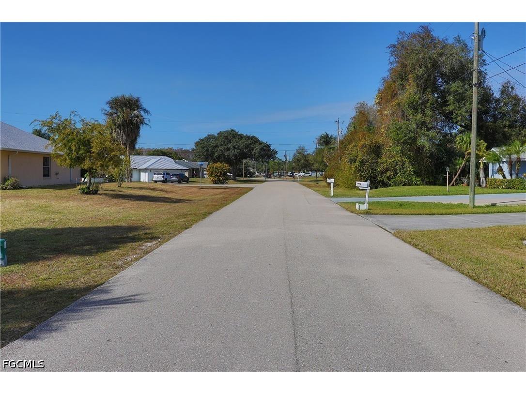11407 Rabun Gap Drive North Fort Myers FL 33917 2026020425 image34