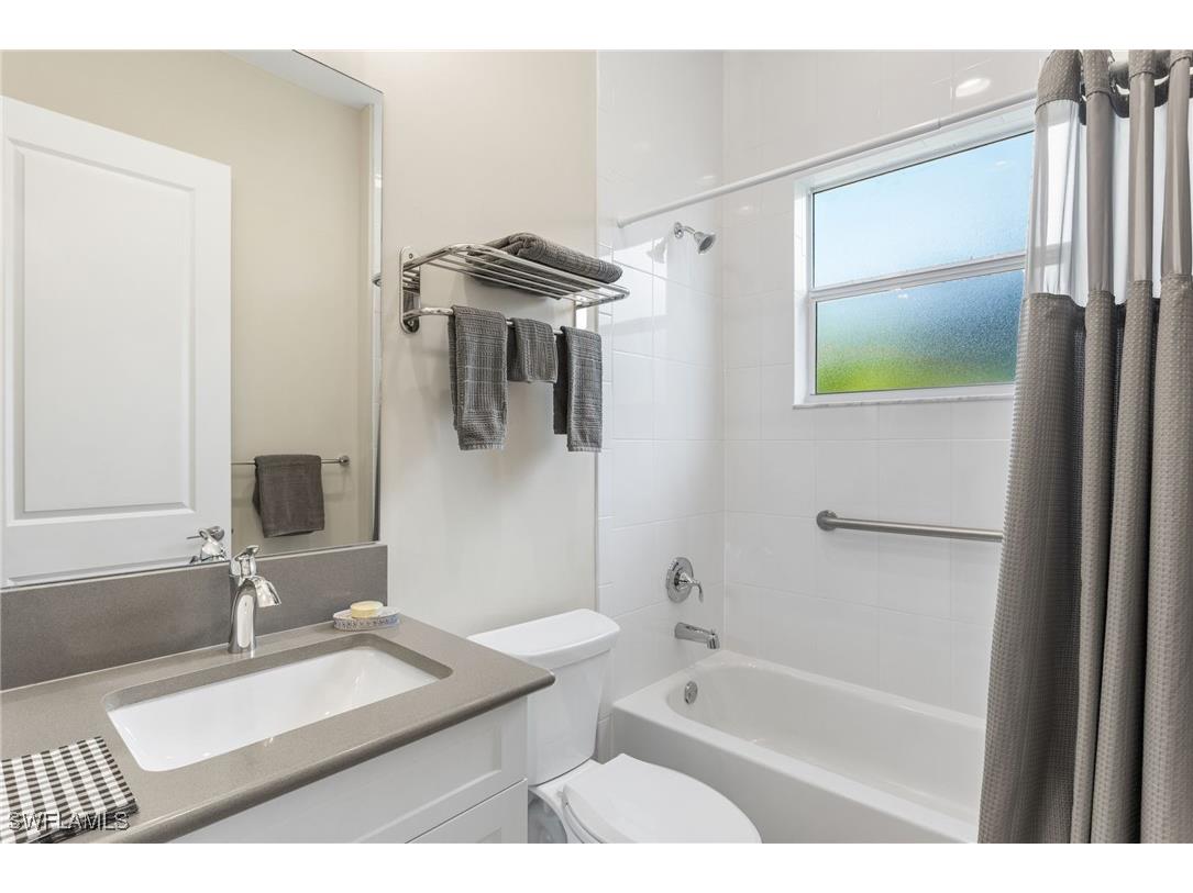 11409 Jacaranda Drive Naples FL 34120 225083233 image33