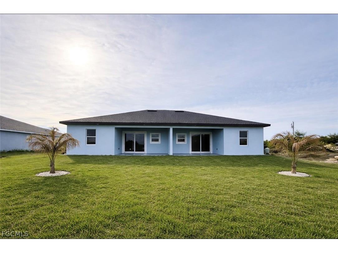 1141 /1143 Hightower Avenue S Lehigh Acres FL 33973 2026010168 image3