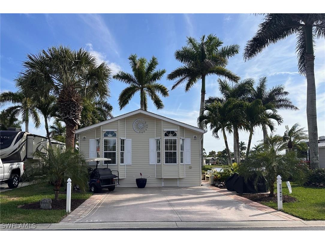 1141 Diamond Lake Circle Naples FL 34114 224024465 image1