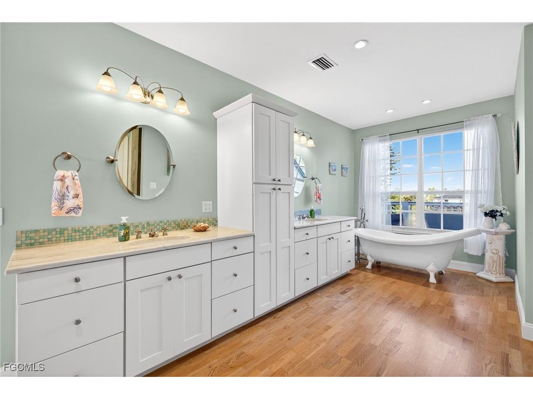 1141 Paper Fig Court Sanibel FL 33957 2025023438 image28