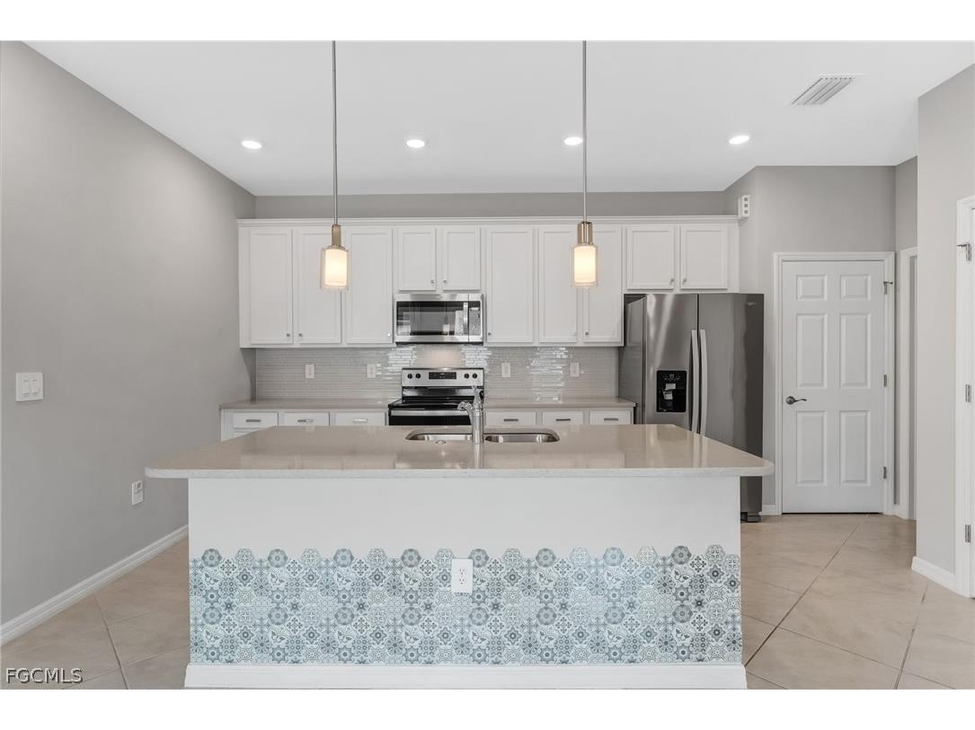 1141 S Town And River Drive Fort Myers FL 33919 2026002757 image14