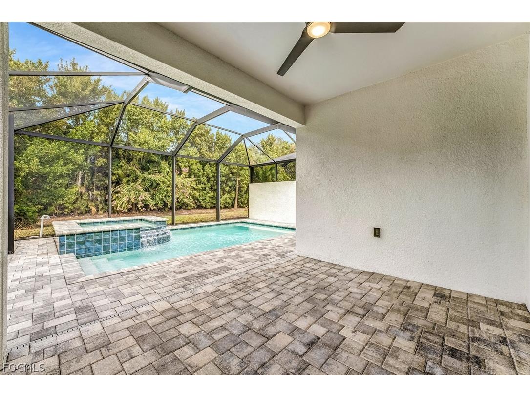 1141 S Town And River Drive Fort Myers FL 33919 2026002757 image6