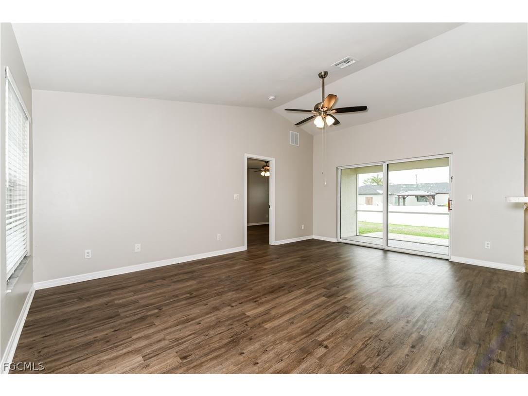 1141 SW 6th Terrace Cape Coral FL 33991 2026007741 image3