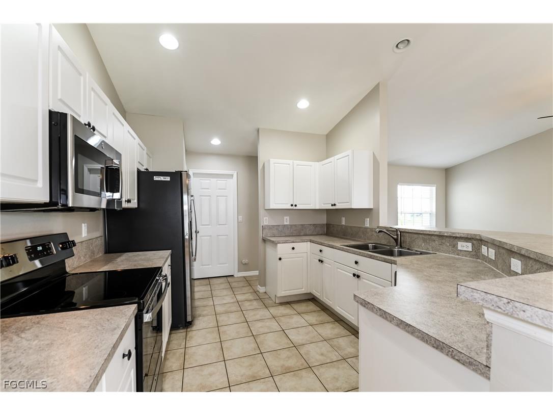 1141 SW 6th Terrace Cape Coral FL 33991 2026007741 image5