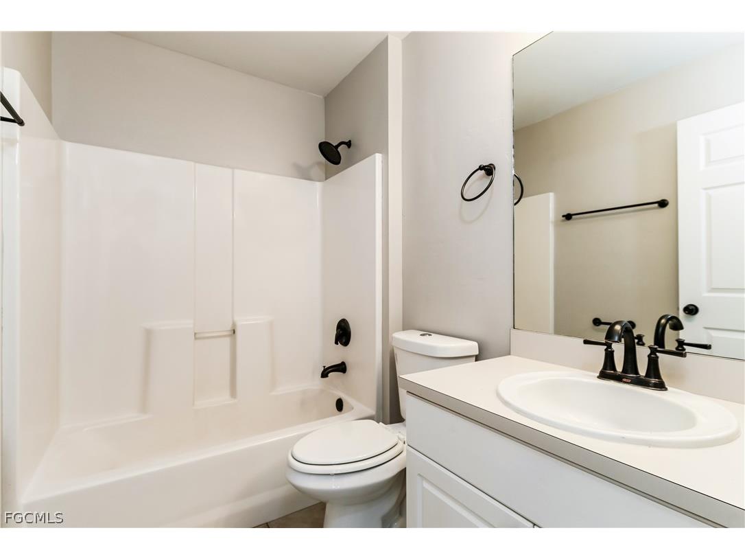 1141 SW 6th Terrace Cape Coral FL 33991 2026007741 image6
