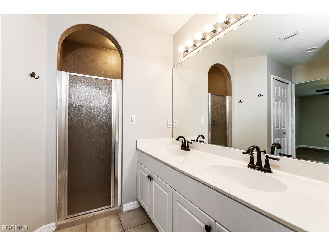 1141 SW 6th Terrace Cape Coral FL 33991 2026007741 image9