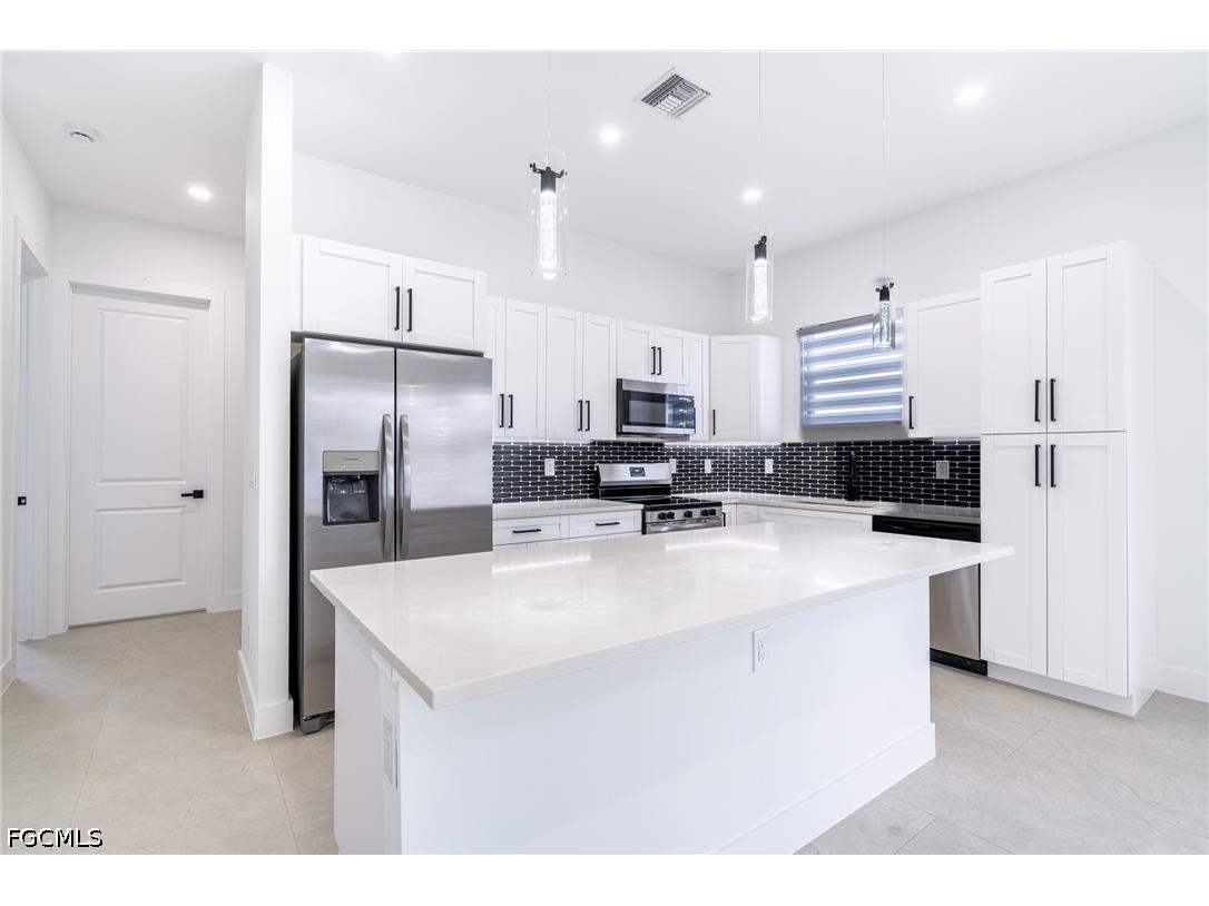 1142 Eclipse Street E Lehigh Acres FL 33974 2026025773 image11