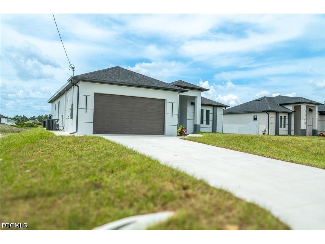 1142 Eclipse Street E Lehigh Acres FL 33974 2026025773 image3