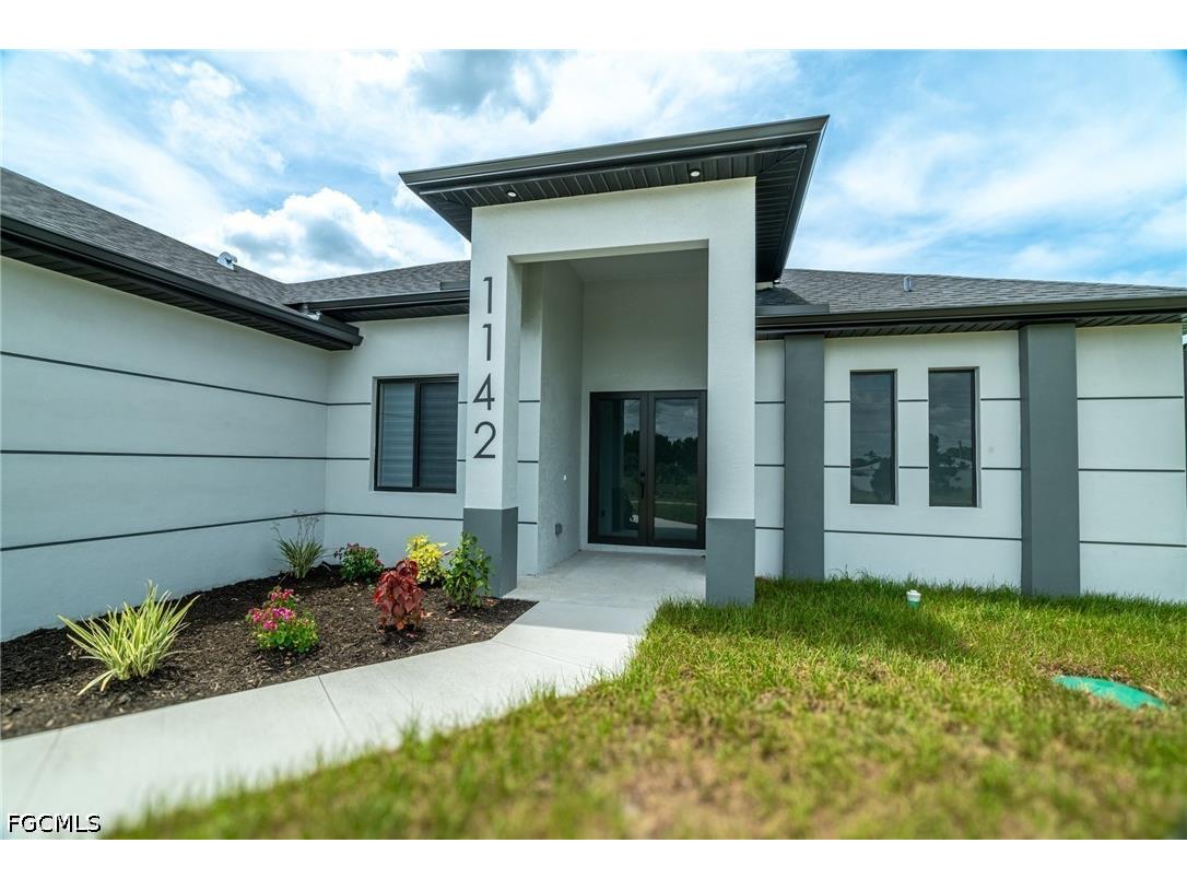 1142 Eclipse Street E Lehigh Acres FL 33974 2026025773 image4