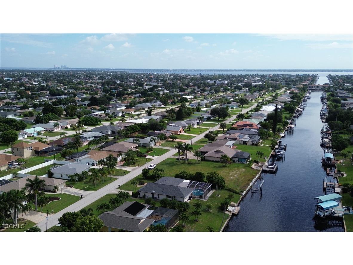 1142 SE 36th Street Cape Coral FL 33904 2025007270 image14