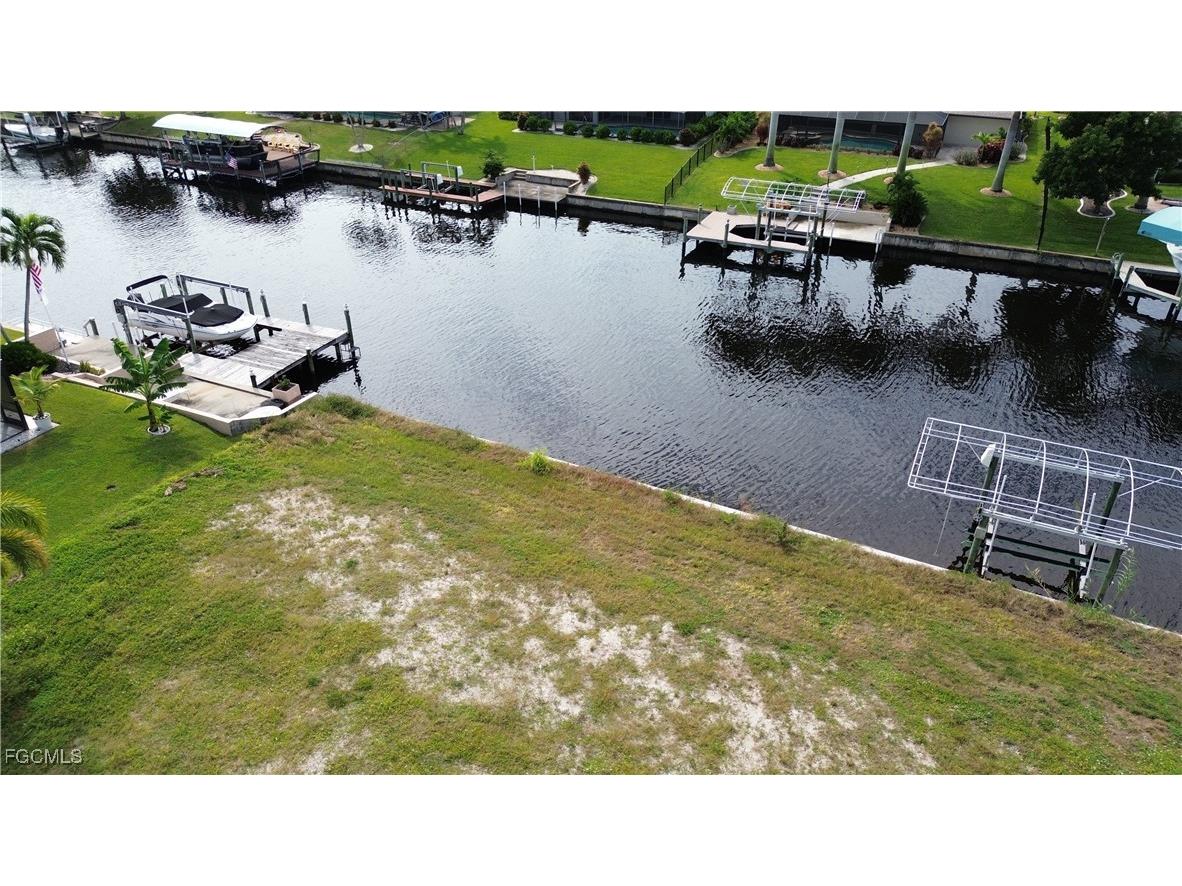 1142 SE 36th Street Cape Coral FL 33904 2025007270 image5