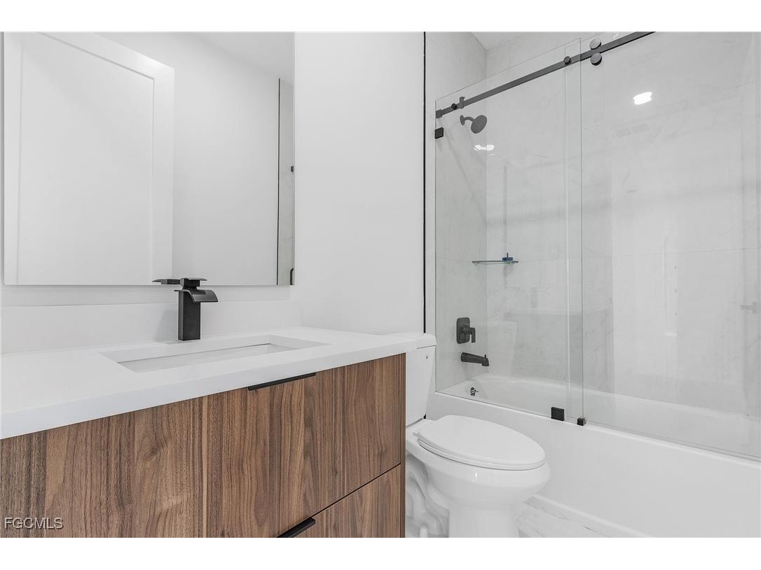 1143 NW 27th Place Cape Coral FL 33993 2025017219 image20