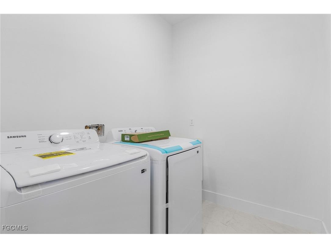 1143 NW 27th Place Cape Coral FL 33993 2025017219 image23