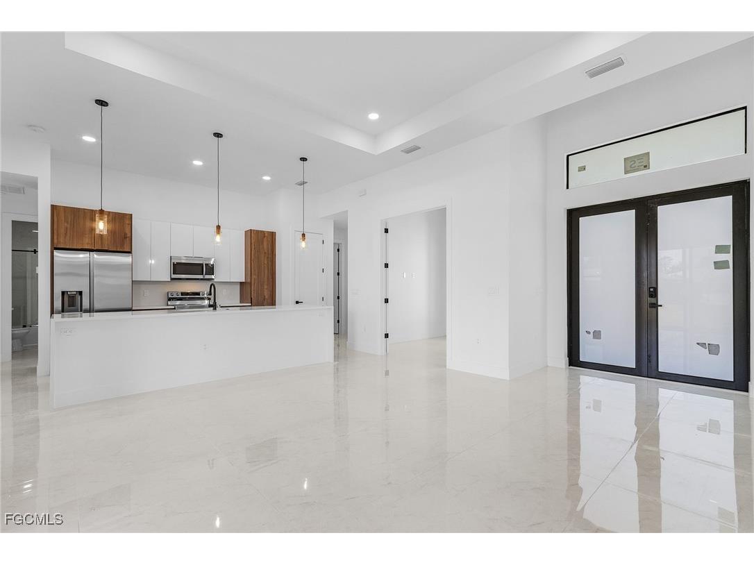 1143 NW 27th Place Cape Coral FL 33993 2025017219 image6