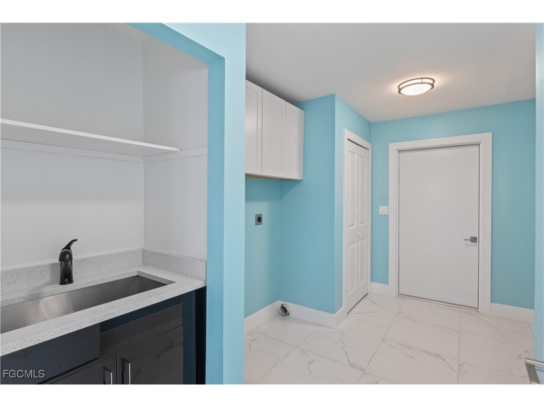 1143 Sand Castle Road Sanibel FL 33957 2025021683 image14