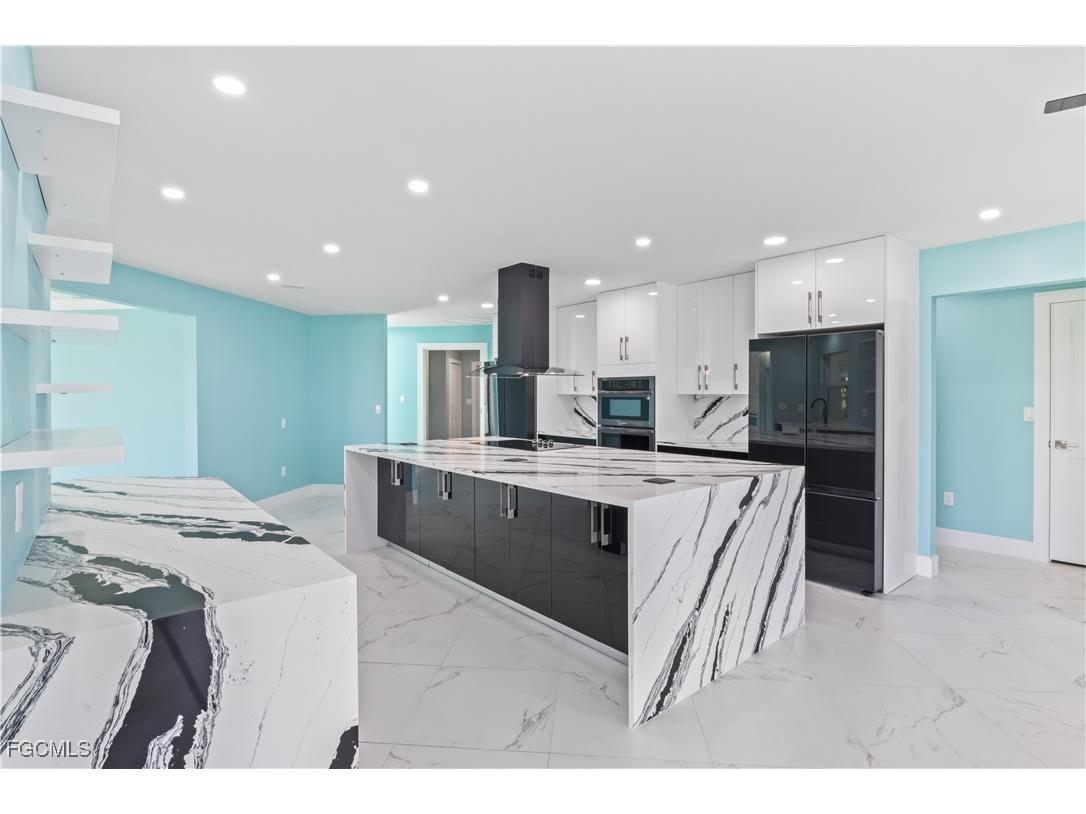 1143 Sand Castle Road Sanibel FL 33957 2025021683 image17