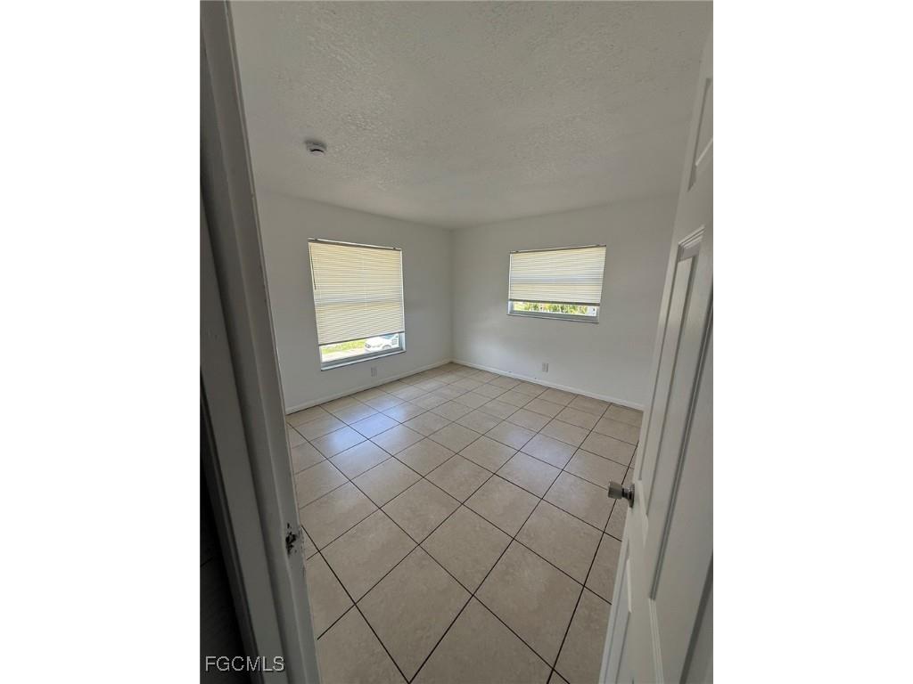11431 Char Ann Drive #5 Fort Myers FL 33908 2025008685 image5