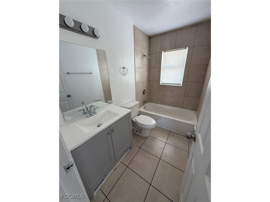 11431 Char Ann Drive #5 Fort Myers FL 33908 2025008685 image9