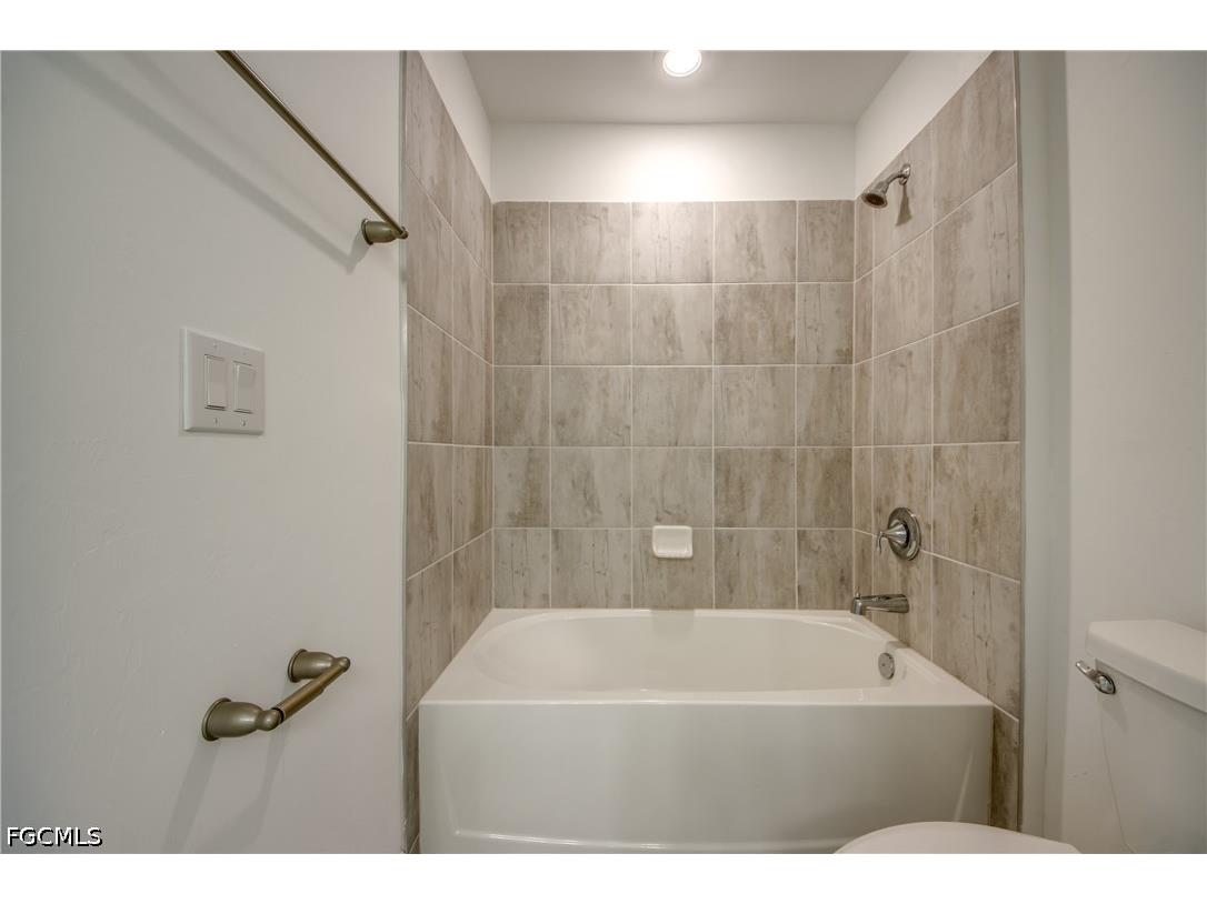11436 Canopy Loop Fort Myers FL 33913 2026020589 image29