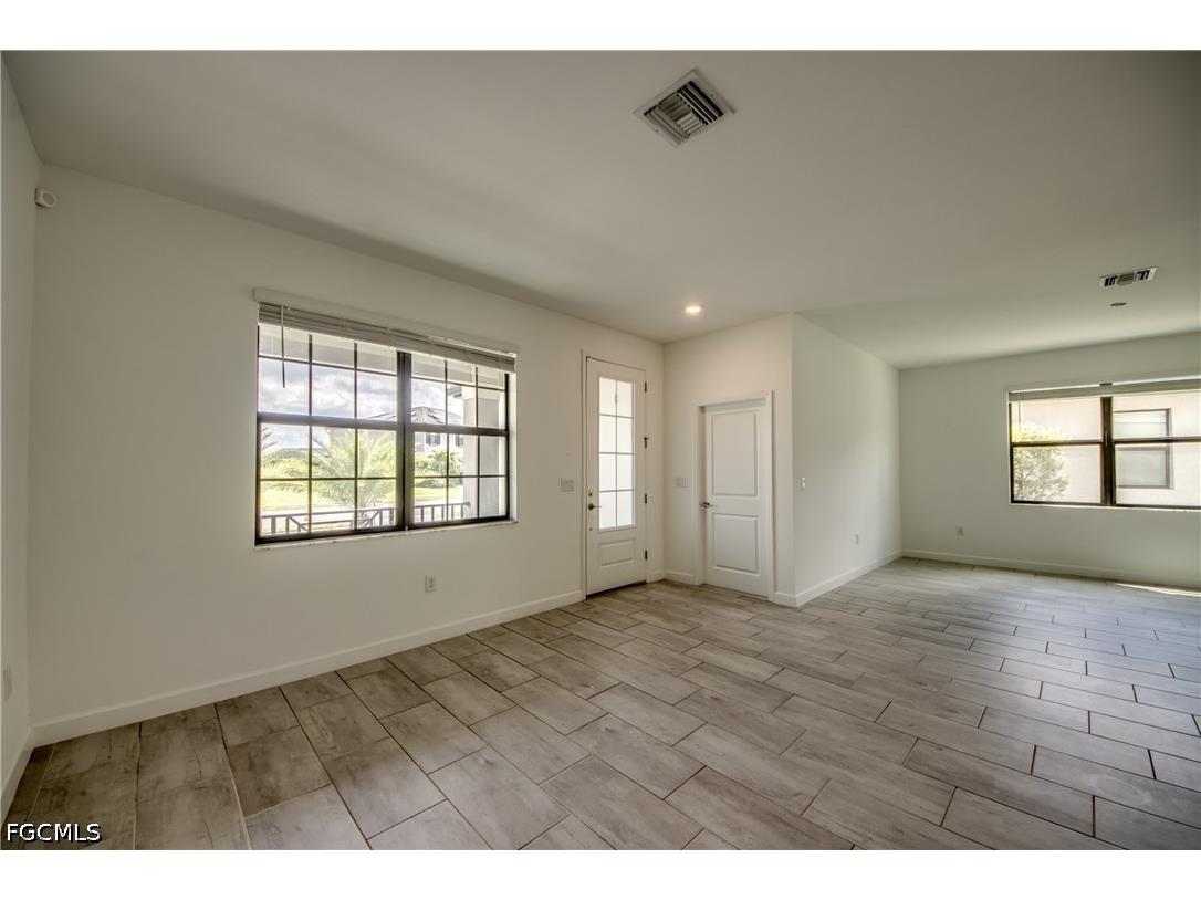 11436 Canopy Loop Fort Myers FL 33913 2026020589 image6
